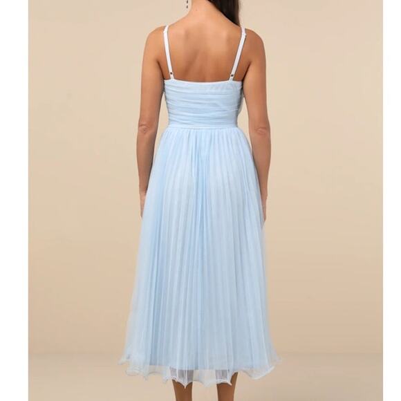 Lulus NWOT Exemplary Aura Light Blue Pleated Tulle Surplice Midi Dress Medium - Picture 7 of 10